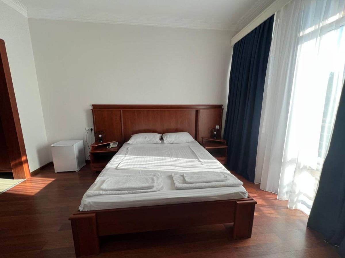 Hotel Aristocrat Tbilisi Exteriér fotografie